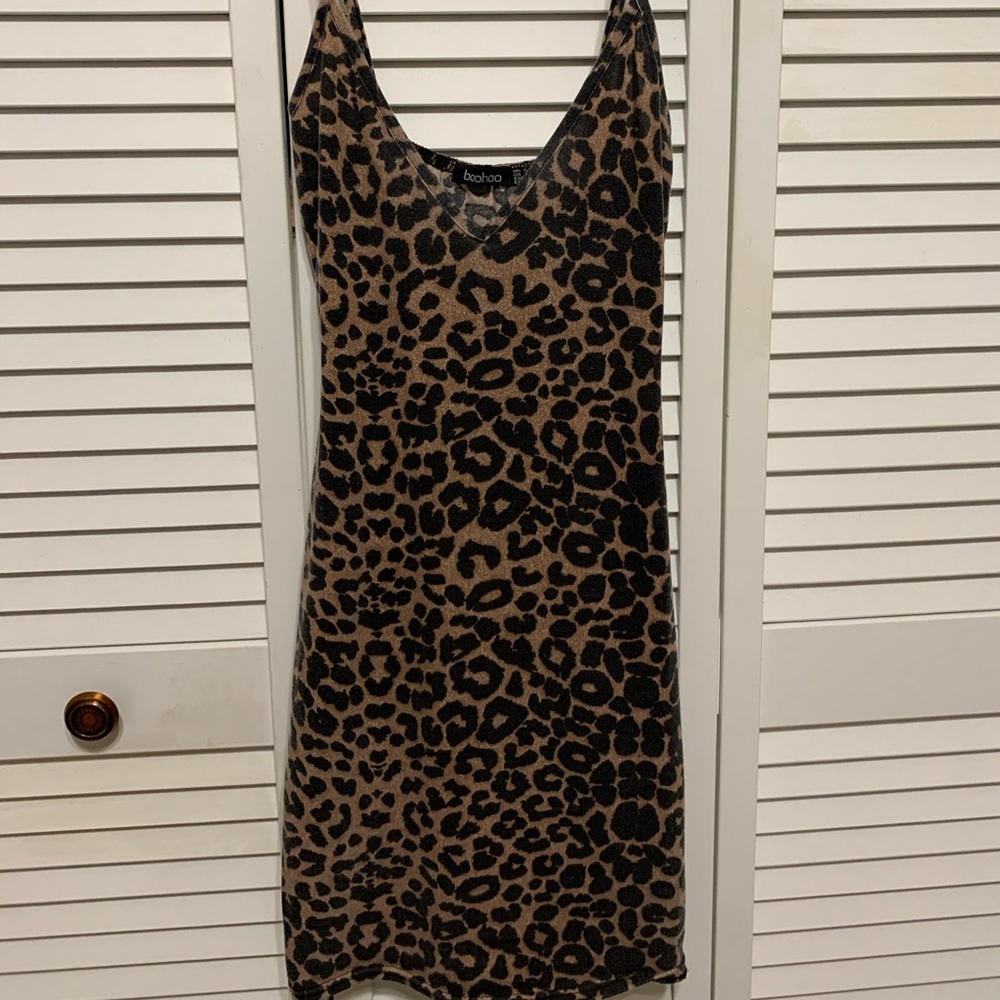 Dress - Picture 2 of 2